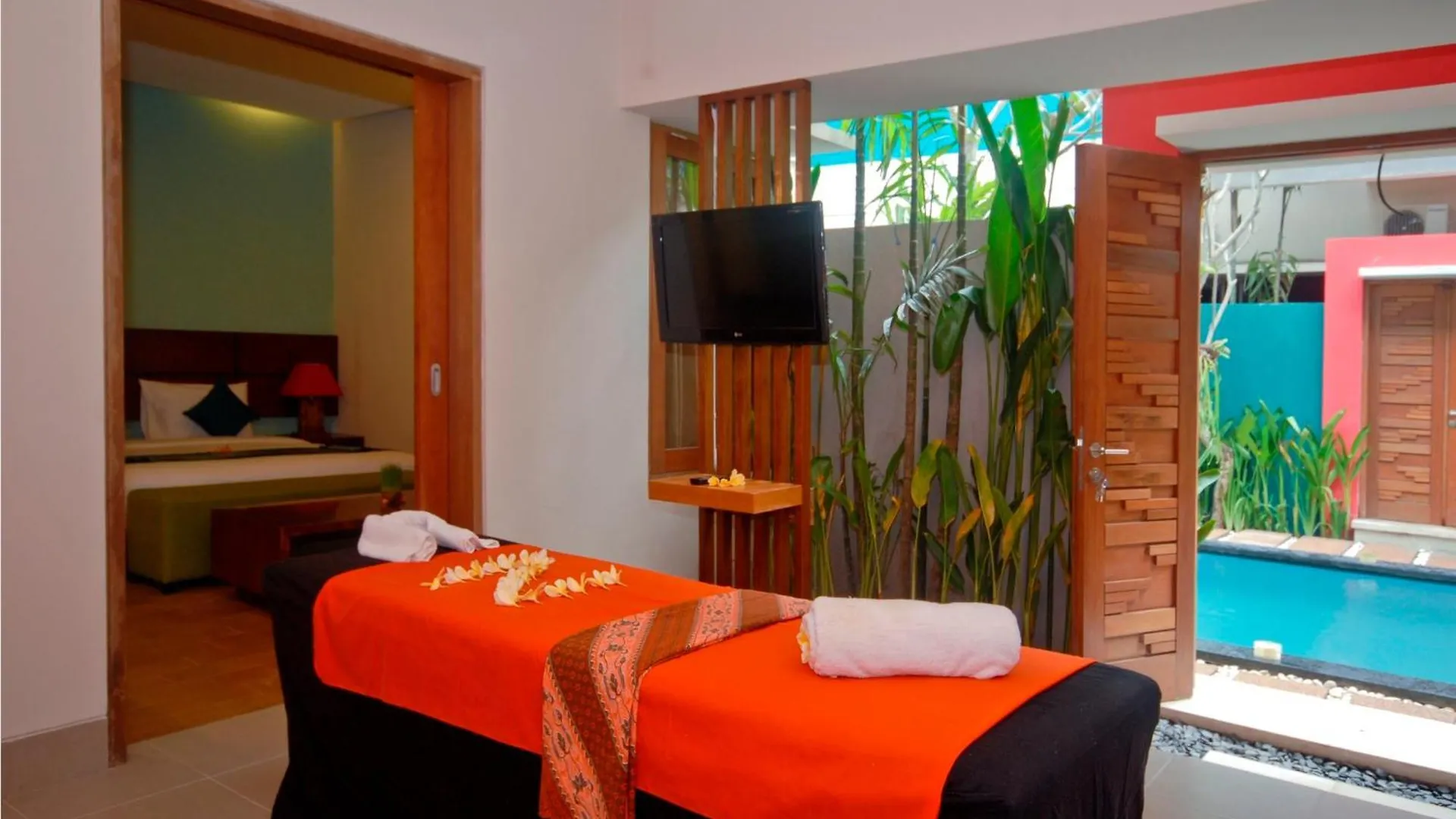 The Green Zhurga Suite Kerobokan  Kerobokan (Bali)