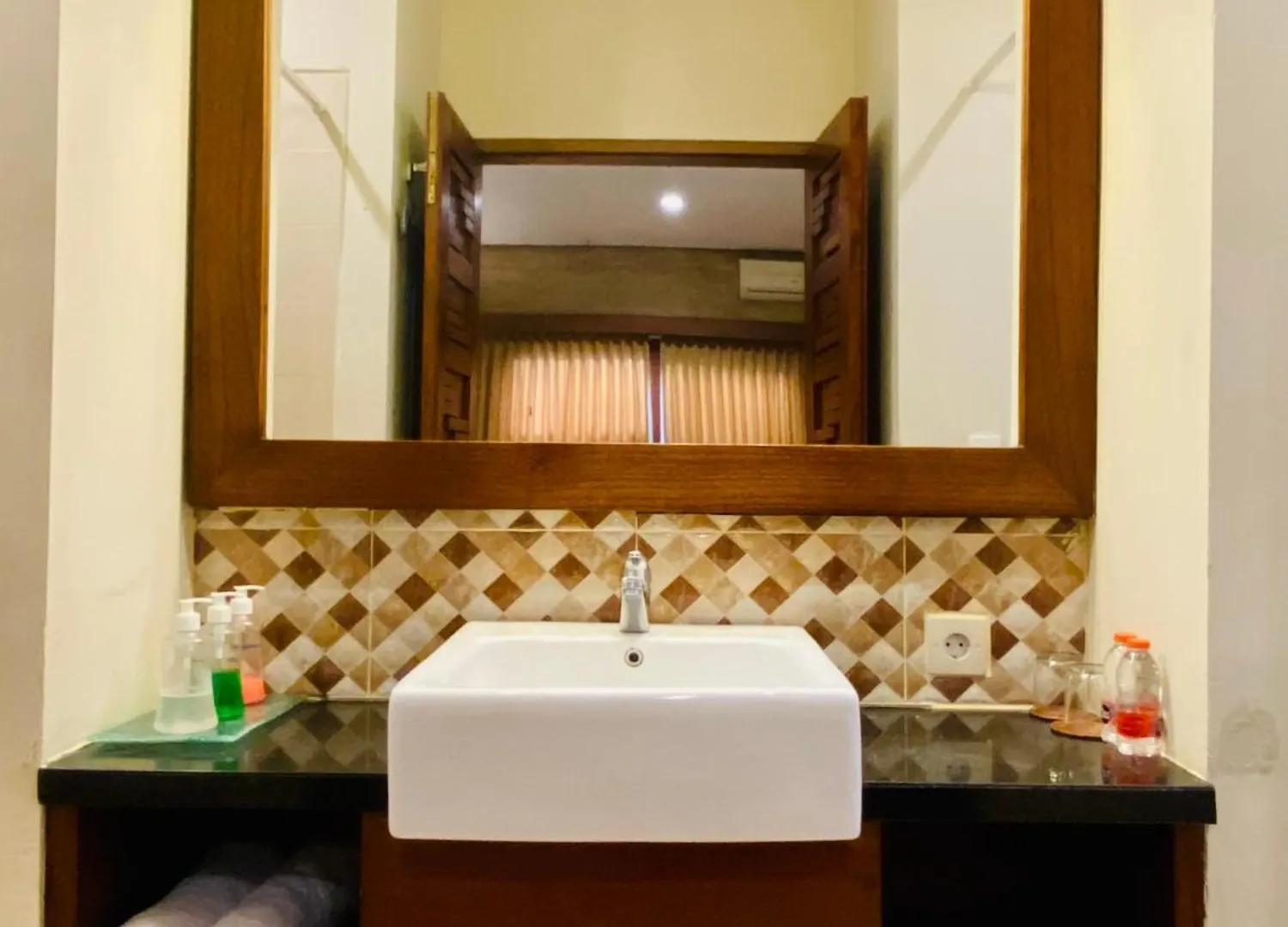 Aparthotel The Green Zhurga Suite Kerobokan