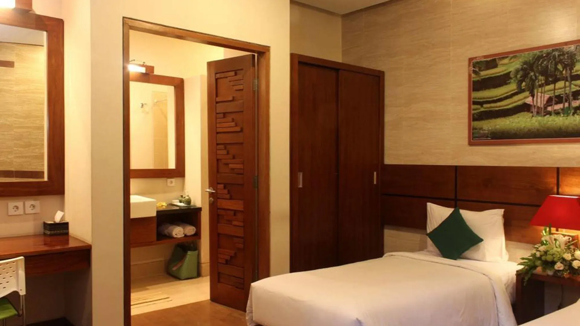 Aparthotel The Green Zhurga Suite Kerobokan
